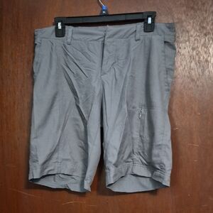 Men's Cargo Shorts in Charcoal Gray